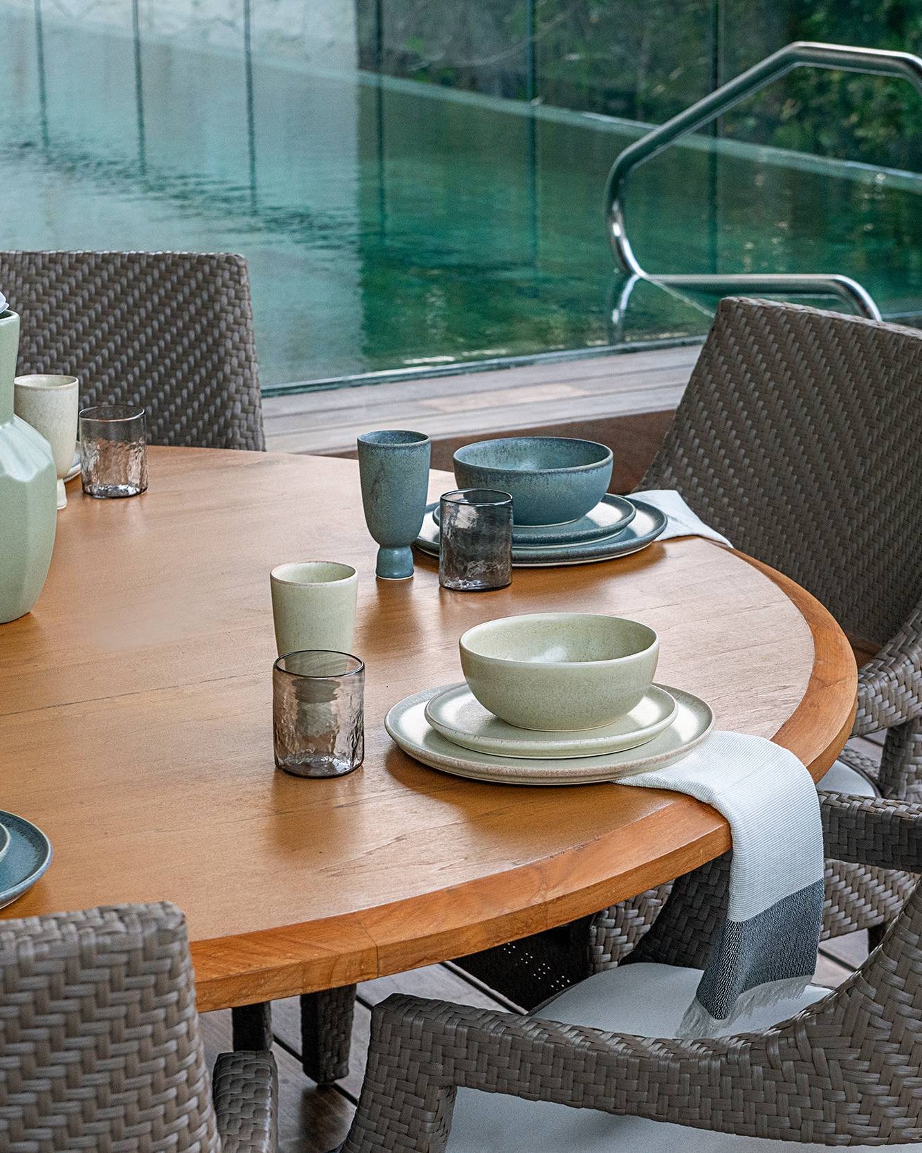 Dining & Entertaining