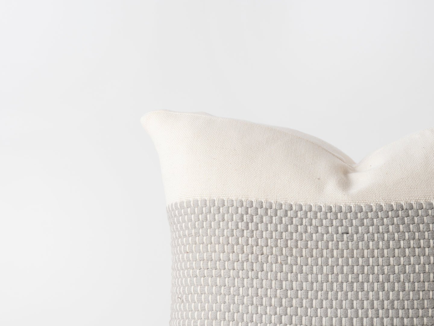 Río Cushion Cover - Modern Mexico