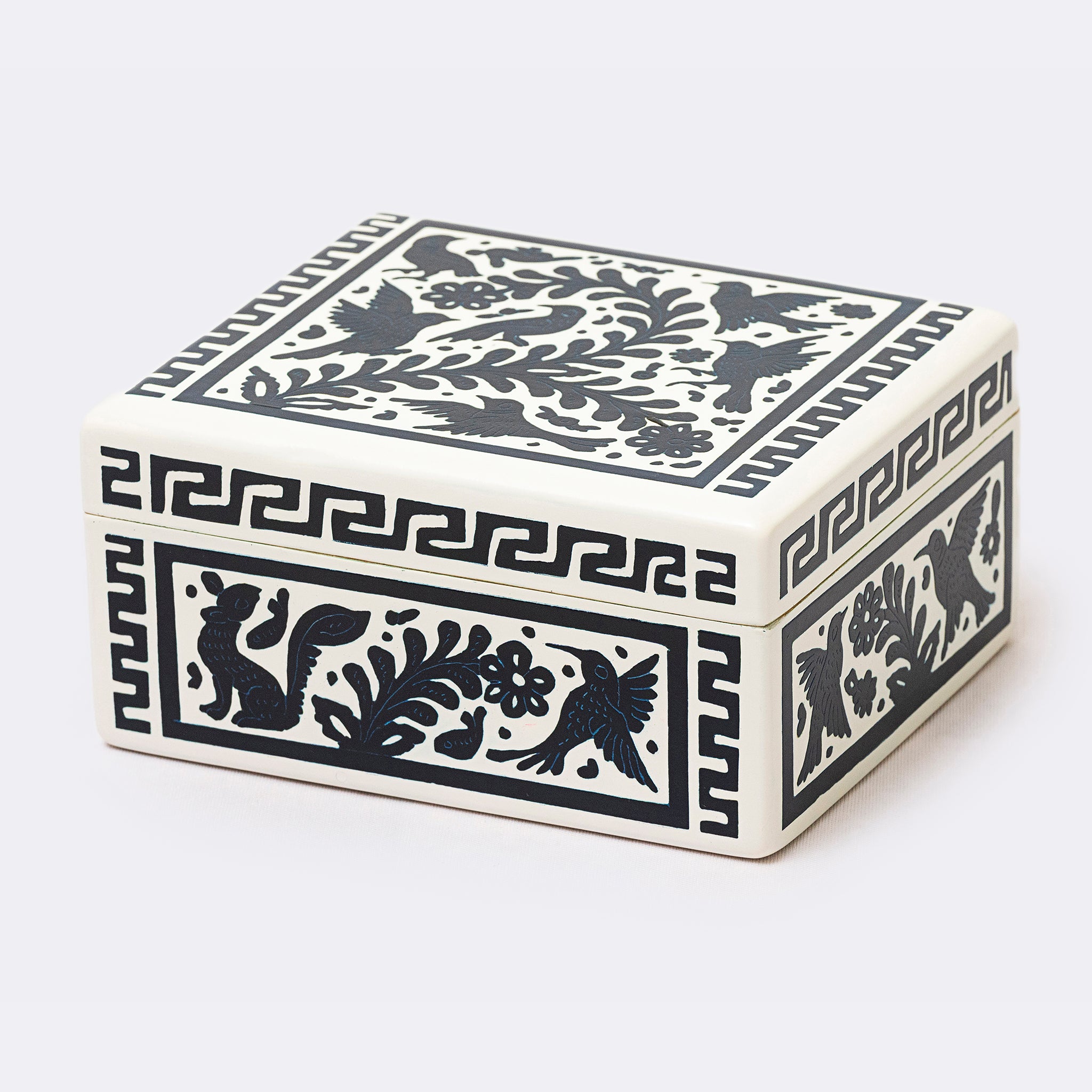 Caja Tesoro - Modern Mexico