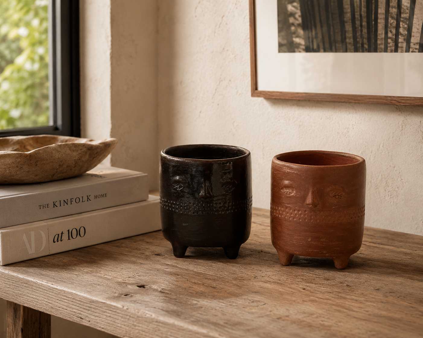 Los Rostros Pot - Modern Mexico