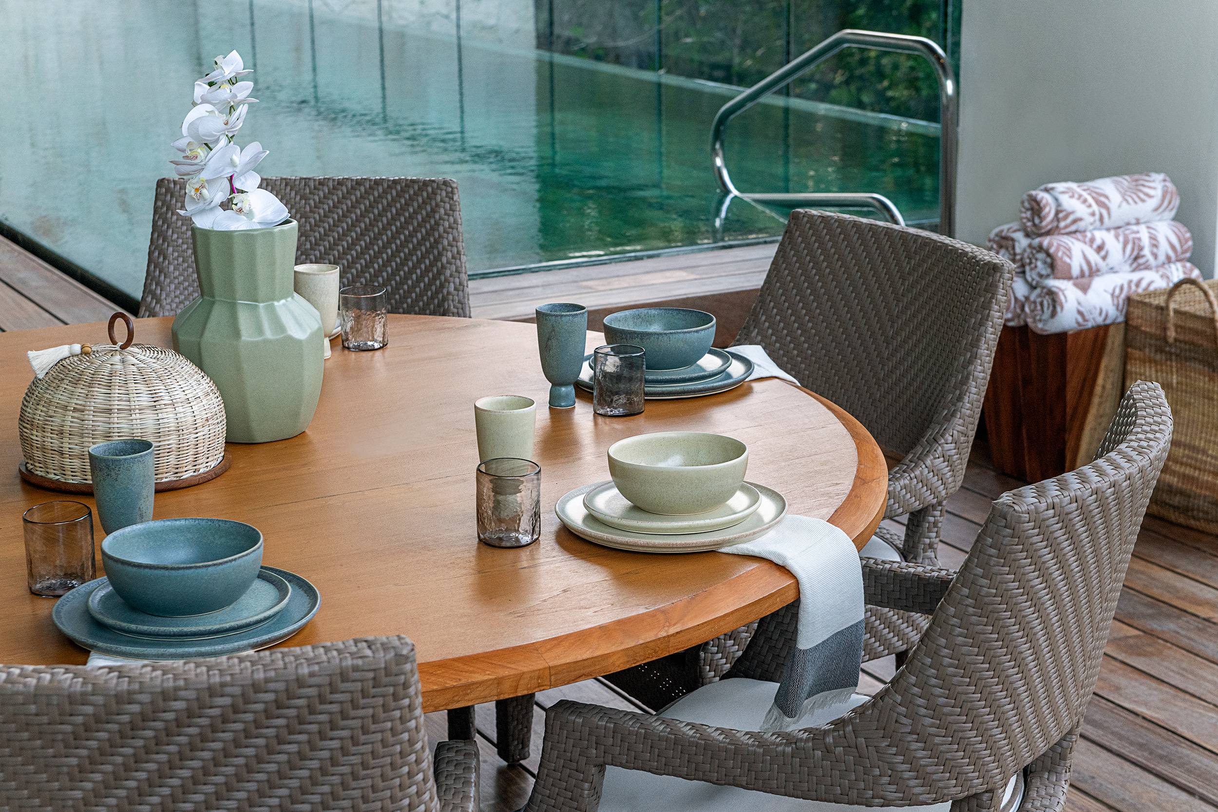 Dining & Entertaining